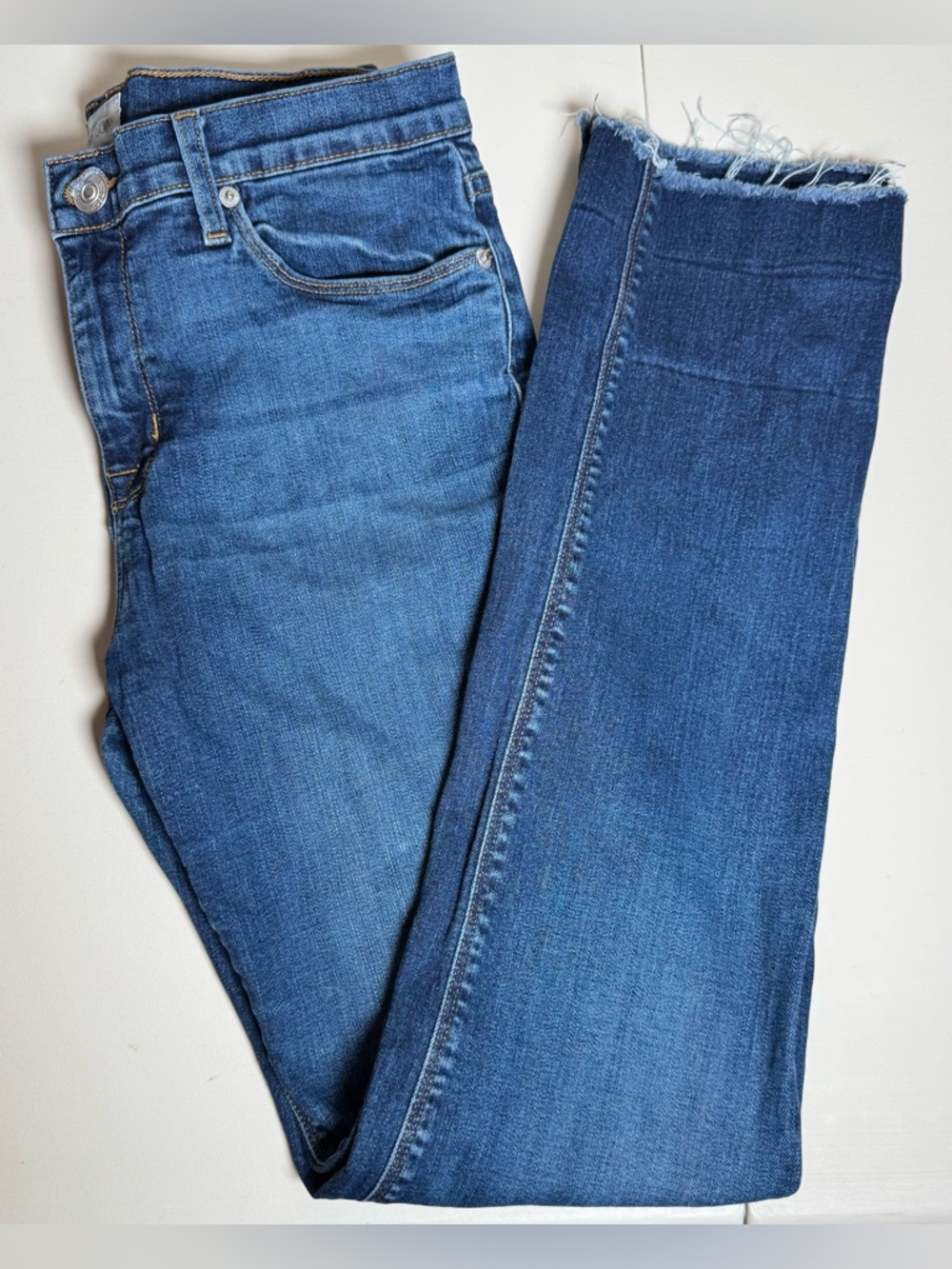 Hudson Jeans Size 31 Mid Rise Skinny Raw Hem Medium Wash Stretch Denim